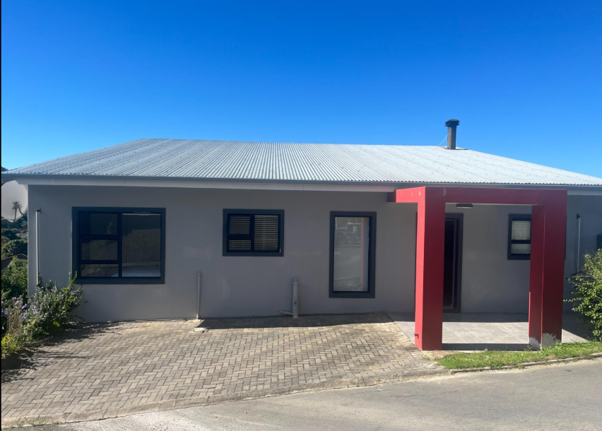 4 Bedroom Property for Sale in Beacon Bay Eastern Cape